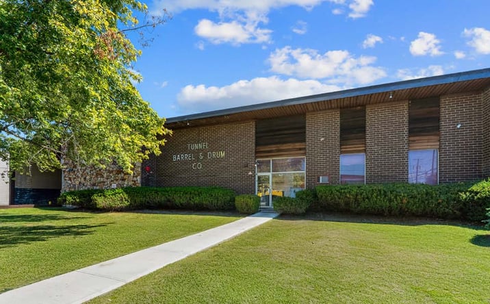 Pictures of Industrial property located at 329 Veterans Blvd, Carlstadt, NJ 07072 for lease - image #1
