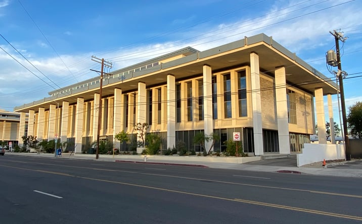 Pictures of Office property located at 7100 Hayvenhurst Ave, Los Angeles, CA 91406 for lease - image #1