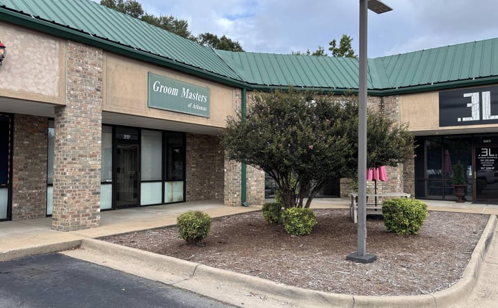 Pictures of Retail, Office, Special Purpose property located at 690 S Salem Rd, Conway, AR 72034 for lease - image #1