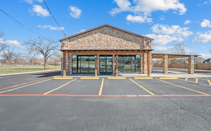Pictures of Retail, Office, Industrial property located at 7716 Davis Blvd, North Richland Hills, TX 76182 for lease - image #1