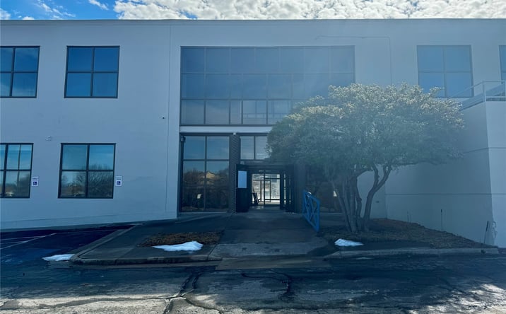 Pictures of Office, Retail property located at 8421 E 61st St, Tulsa, OK 74133 for lease - image #1