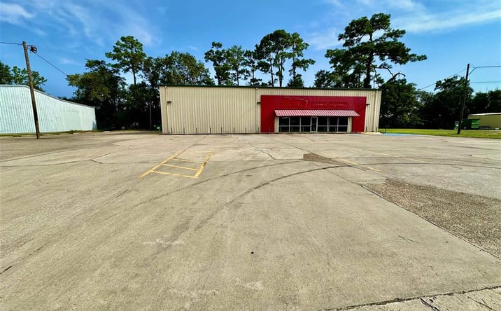 Pictures of Special Purpose property located at 2118 E Napoleon St Street, Sulphur, LA 70663 for lease - image #1