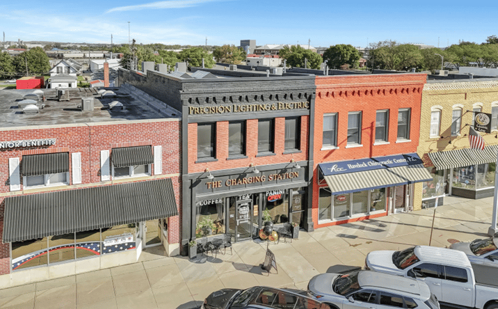 Pictures of Office property located at 6128 Havelock Ave, Lincoln, NE 68507 for lease - image #1