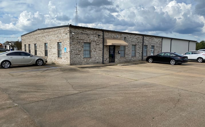 Pictures of Office, Industrial property located at 2112 N Bolton Ave, Alexandria, LA 71303 for lease - image #1