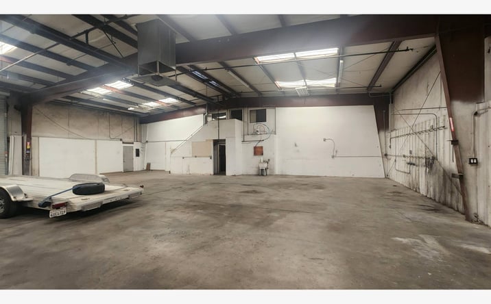 Pictures of Industrial property located at 2812 N Argyle Ave, Fresno, CA 93727 for lease - image #1