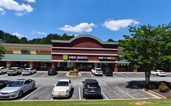 Pictures of Retail property located at 626 Eagles Landing Pkwy, Stockbridge, GA 30281 for lease - image #1