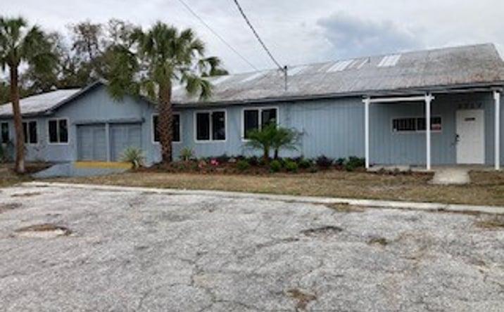 Pictures of Industrial property located at 1717 W Arch St, Tampa, FL 33607 for lease - image #1