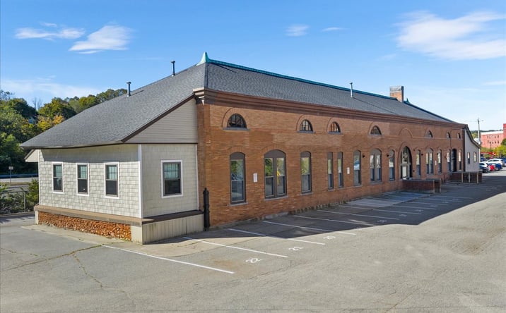 Pictures of Retail, Office property located at 10 Railroad Pl, Norwich, CT 06360 for lease - image #1