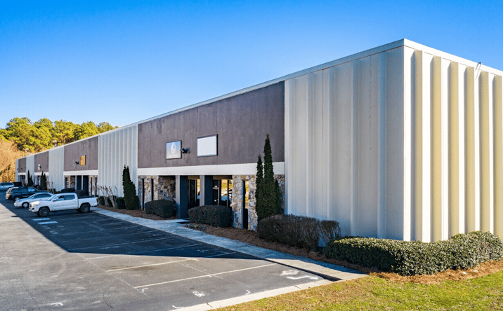 Pictures of Industrial property located at 5335-5353 Snapfinger Woods Dr, Decatur, GA 30035 for lease - image #1