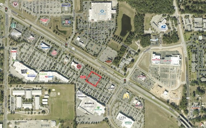 Pictures of Retail property located at 392 US-27, Lady Lake, FL 32159 for lease - image #1