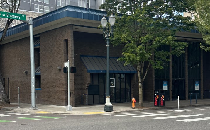Pictures of Retail property located at 419 NW Broadway Ave, Portl, Portland, OR 97209 for lease - image #1