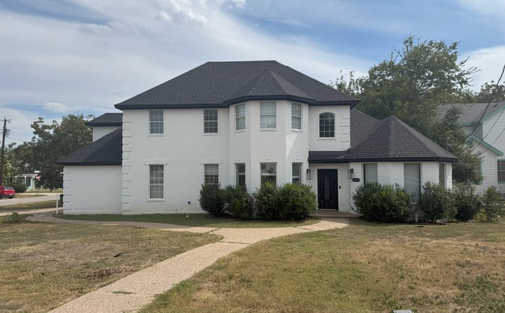 Pictures of Office property located at 609 E Main St, Round Rock, TX 78664 for lease - image #1