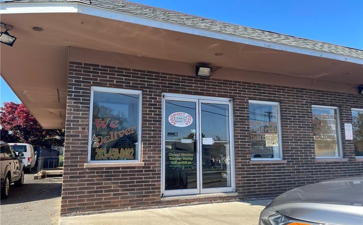 Pictures of Retail property located at 4235 Madison Ave, Trumbull, CT 06611 for lease - image #1