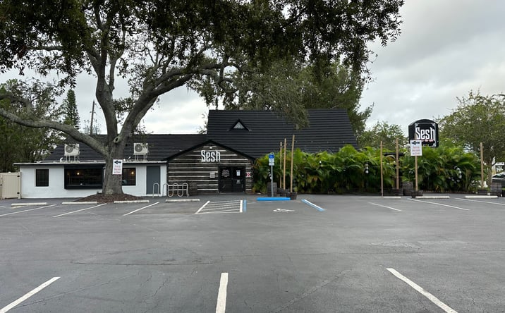 Pictures of Retail, Restaurant property located at 2221 4th St N, St. Petersburg, FL 33704 for lease - image #1