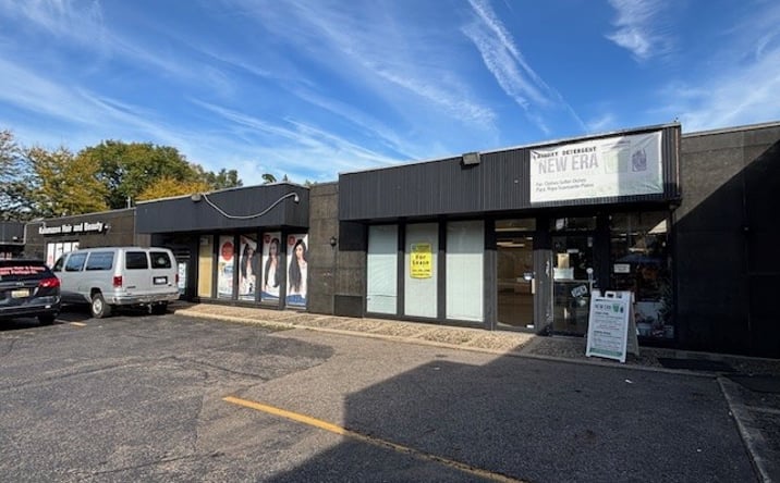 Pictures of Retail property located at 1601 Portage Street, Kalamazoo, MI 49001 for lease - image #1