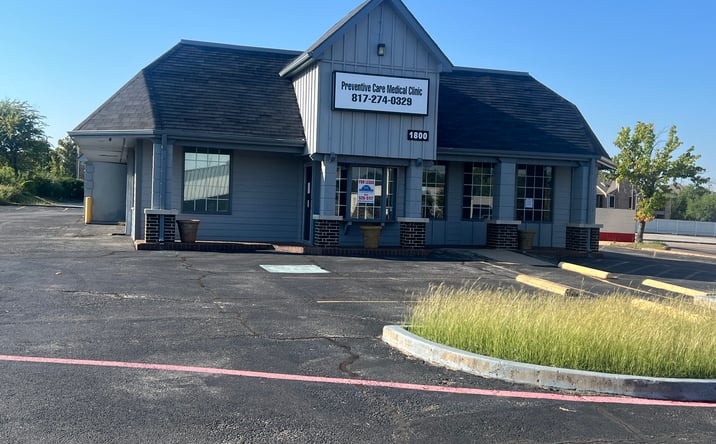 Pictures of Office property located at 1800 W Pioneer Pkwy, Arlington, TX 76013 for lease - image #1