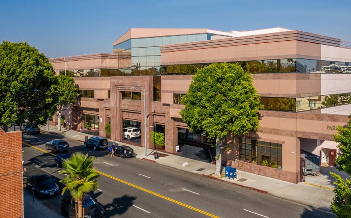 Pictures of Office property located at 150 N Robertson Blvd, Beverly Hills, CA 90211 for lease - image #1