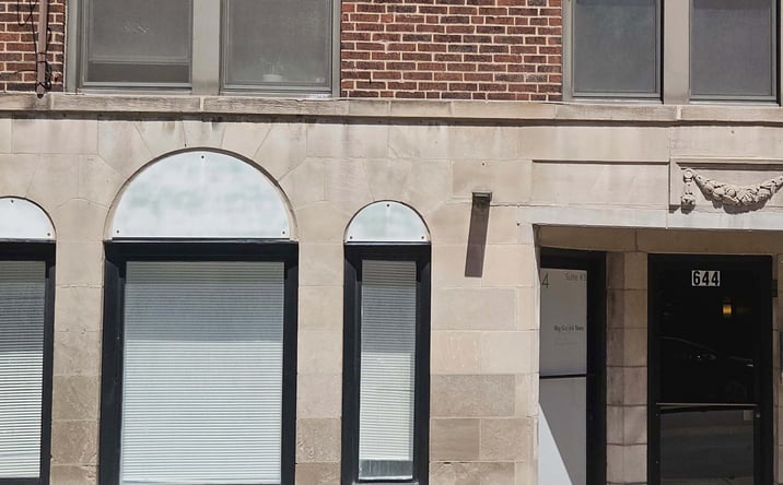 Pictures of Retail, Office property located at 644 West Addison Street, Chicago, IL 60613 for lease - image #1