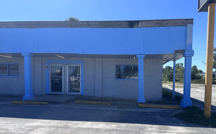 Pictures of Retail property located at 14200 E Colonial Dr, Orlando, FL 32826 for lease - image #1