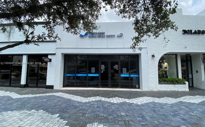 Pictures of Retail property located at 308 Miracle Mile, Coral Gables, FL 33134 for lease - image #1