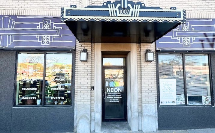Pictures of Retail, Office property located at 1011 W Broadway, Minneapolis, MN 55411 for lease - image #1