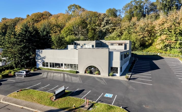 Pictures of Retail, Office, Special Purpose property located at 16705 Southcenter Pkwy, Tukwila, WA 98188 for lease - image #1