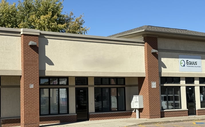 Pictures of Retail, Office property located at 1901 Dakota Ave, South Sioux City, NE 68776 for lease - image #1