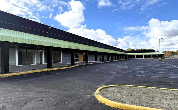 Pictures of Retail, Office, Industrial property located at 3402 Richfield Rd, Flint, MI 48506 for lease - image #1