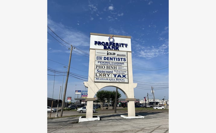 Pictures of Retail property located at 8306 Southwest Fwy, Houston, TX 77074 for lease - image #1