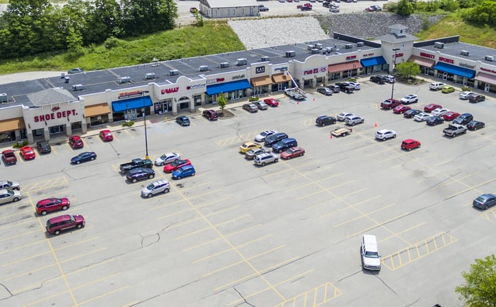 Pictures of Retail property located at 3132 John A Williams Blvd, Bedford, IN 47421 for lease - image #1