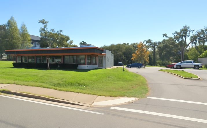 Pictures of Retail, Restaurant property located at 2531 Apalachee Pkwy, Tallahassee, FL 32301 for lease - image #1