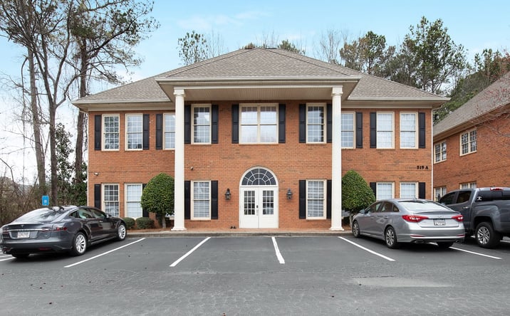 Pictures of Office property located at 519 Johnson Ferry Rd, Marietta, GA 30068 for lease - image #1