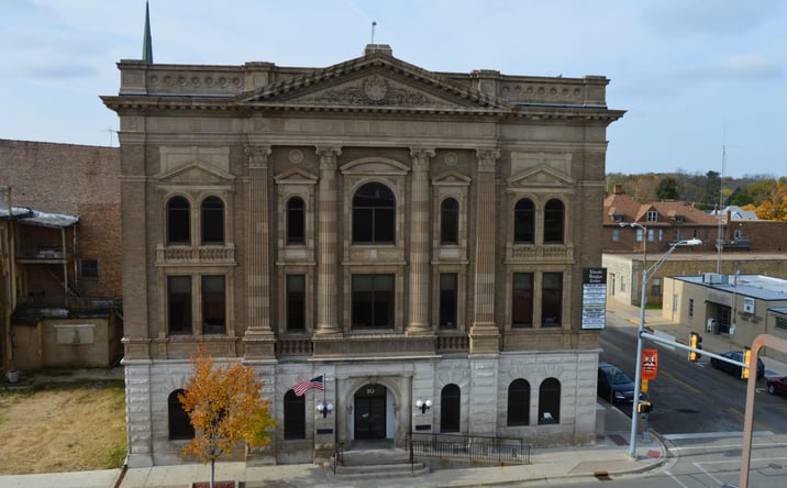 Pictures of Office property located at 10 N Galena Ave, Freeport, IL 61032 for lease - image #1