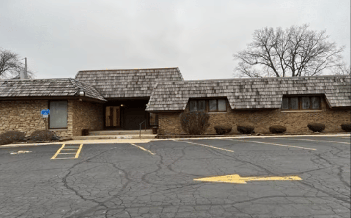 Pictures of Office property located at 111 Oak St, North Aurora, IL 60542 for lease - image #1