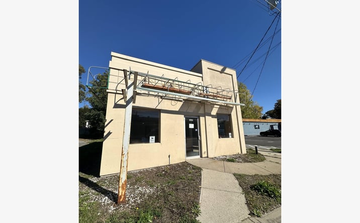 Pictures of Retail property located at 369 S 2nd St, Fulton, NY 13069 for lease - image #1