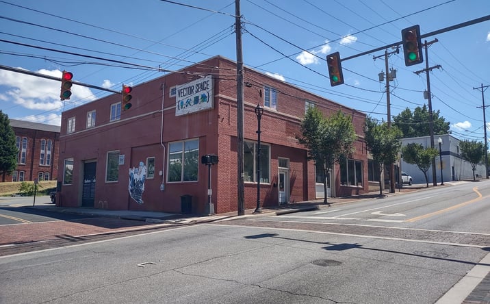 Pictures of Retail, Office, Special Purpose property located at 400 5th St & Court St, Lynchburg, VA 24504 for lease - image #1