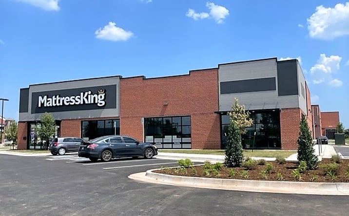 Pictures of Retail, Office property located at 3824 S Broadway, Edmond, OK 73013 for lease - image #1