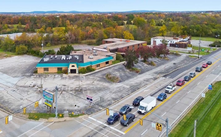 Pictures of Retail, Restaurant property located at 6110 & 6170 York Rd, New Oxford, PA 17350 for lease - image #1
