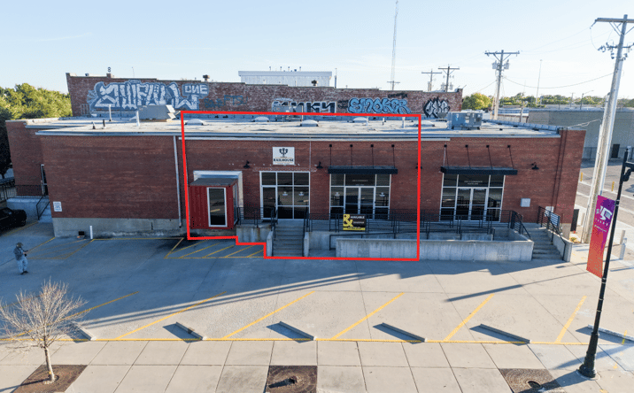 Pictures of Retail, Office property located at 400 S Commerce St, Wichita, KS 67202 for lease - image #1