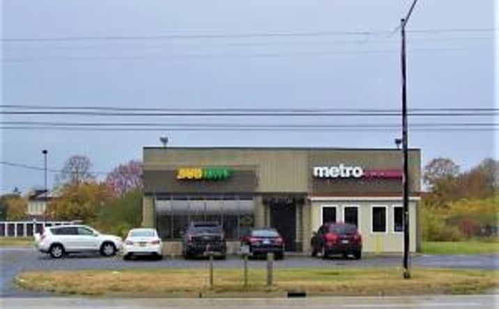 Pictures of Retail property located at 2004 M-139, Benton Harbor, MI 49022 for lease - image #1