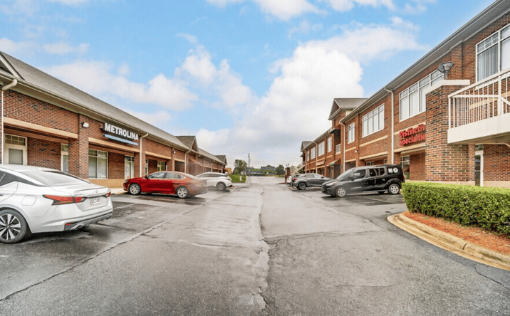 Pictures of Retail property located at 7925 N Tryon St, Charlotte, NC 28262 for lease - image #1