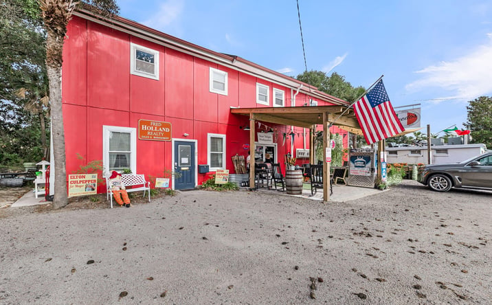 Pictures of Land property located at 106 W Hudson Avenue Apt 2a, Charleston, SC 29439 for lease - image #1