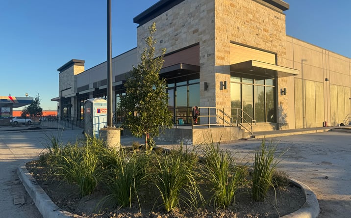 Pictures of Retail, Office, Restaurant property located at 19300 Hwy 6, Manvel, TX 77578 for lease - image #1
