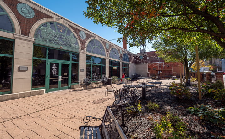 Pictures of Retail, Restaurant property located at 143 W Center St, Marion, OH 43302 for lease - image #1