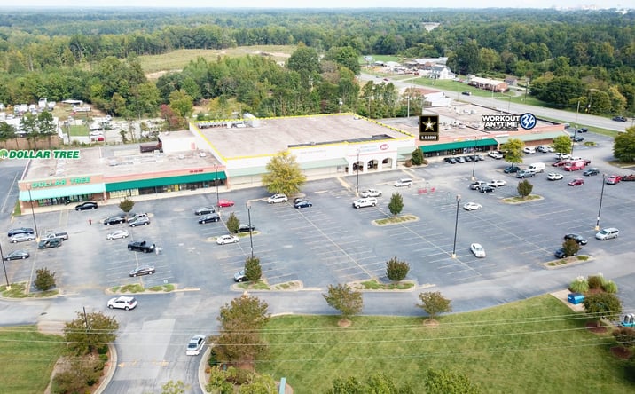 Pictures of Retail property located at 1418 National Hwy, Thomasville, NC 27360 for lease - image #1