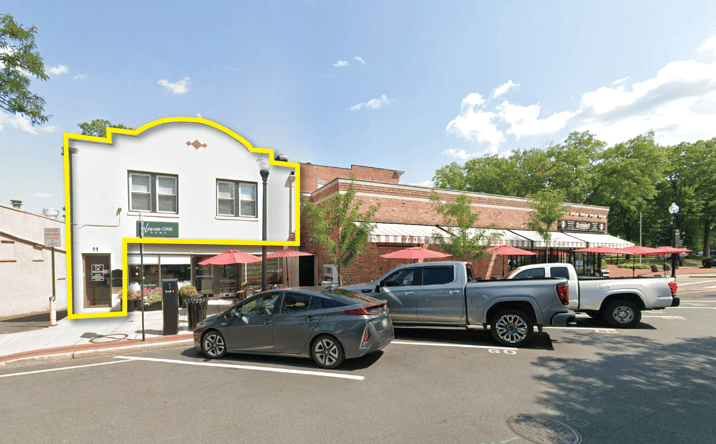 Pictures of Retail property located at 11 Oak St, Ridgewood, NJ 07450 for lease - image #1