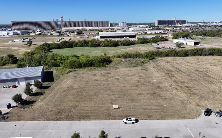 Pictures of Land property located at 424 West Ln., Saginaw, TX 76131 for lease - image #1