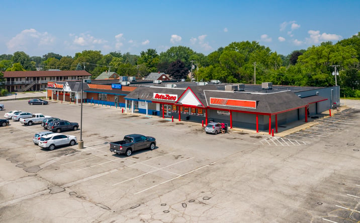 Pictures of Retail property located at 2936 W Sylvania Ave, Toledo, OH 43613 for lease - image #1