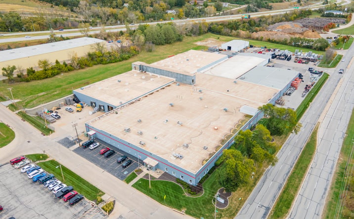 Pictures of Industrial property located at 4350 McKinley St, Omaha, NE 68112 for lease - image #1