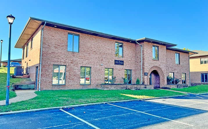 Pictures of Office property located at 510 Fullerton Rd, Swansea, IL 62226 for lease - image #1